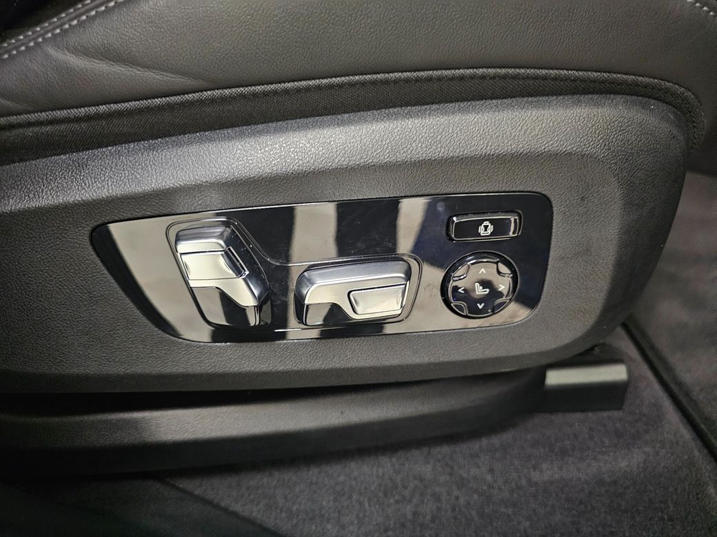 2026 BMW XM