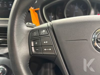 2019 Volvo V40