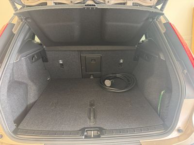 2023 Volvo XC40