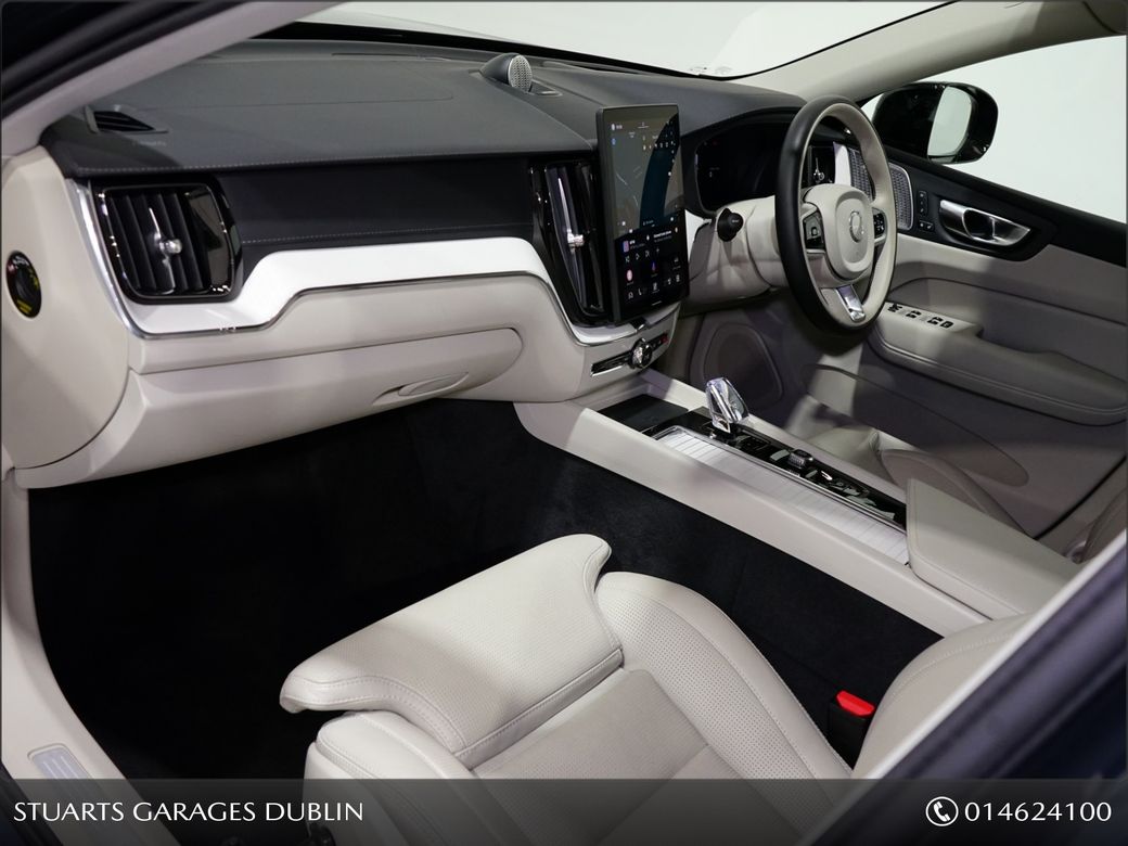 2025 Volvo XC60