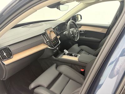 2025 Volvo XC90