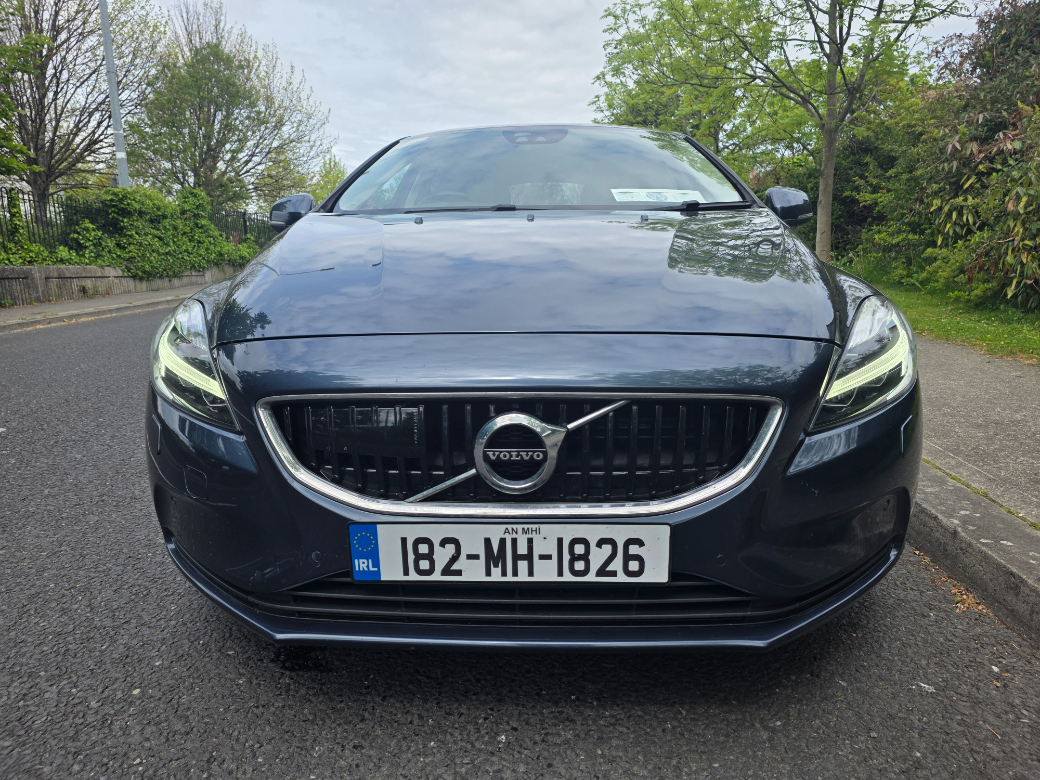 2018 Volvo V40