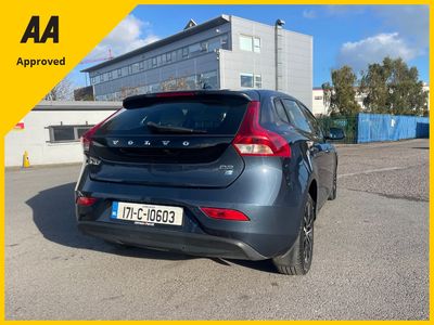 2017 Volvo V40