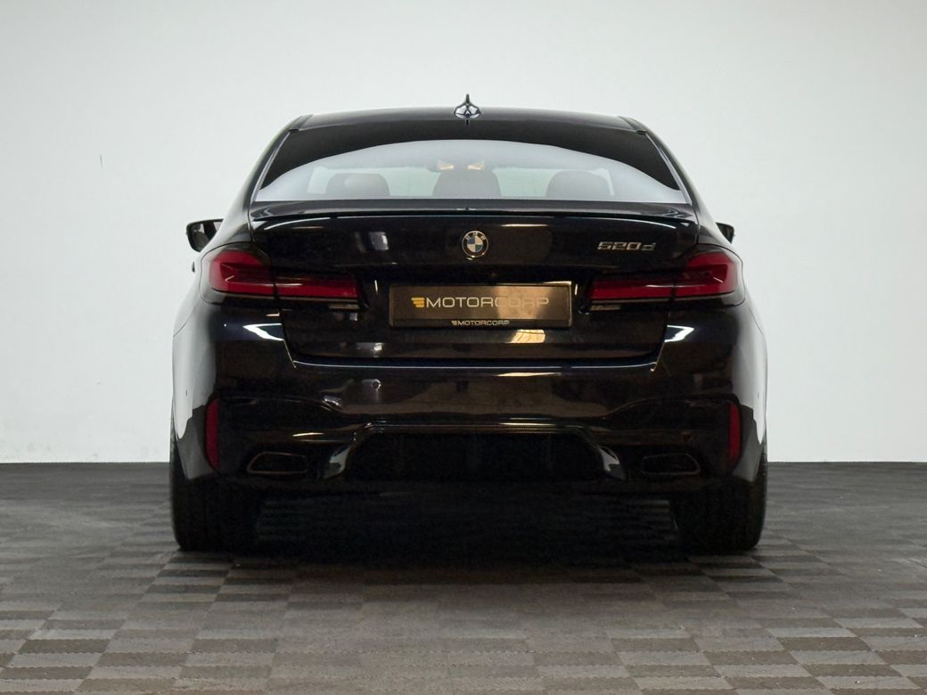 2022 BMW 5 Series