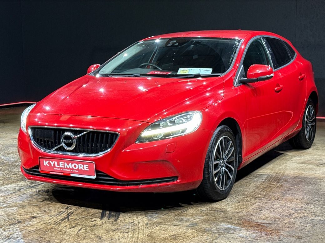 2018 Volvo V40