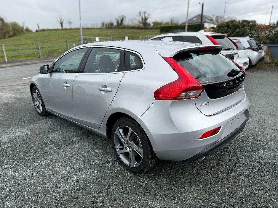 2016 Volvo V40