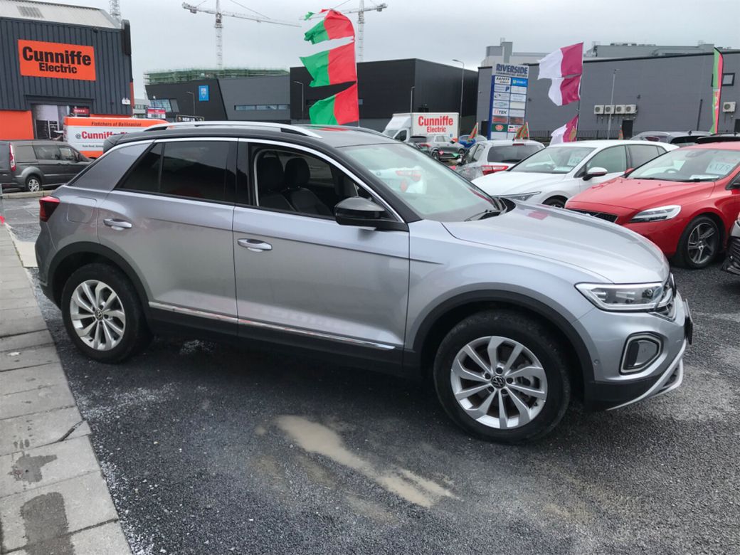 2023 Volkswagen T-Roc