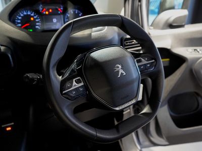 2023 Peugeot Partner