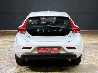 2018 Volvo V40