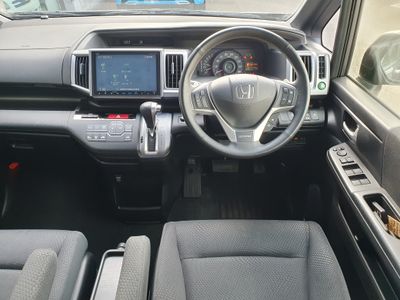 2015 Honda Stepwagon