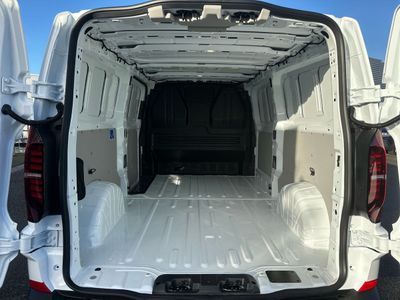 2025 Volkswagen Transporter