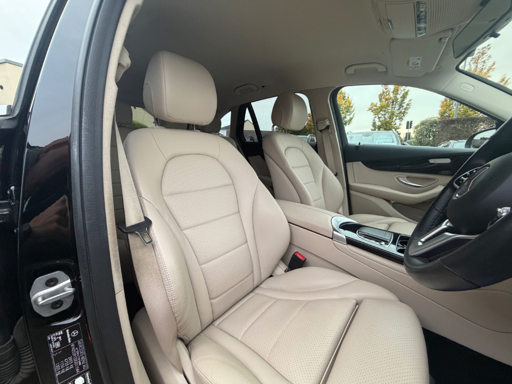 2021 Mercedes-Benz GLC Class
