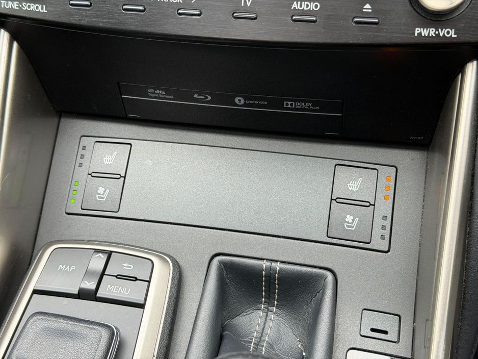 2018 Lexus IS 300h