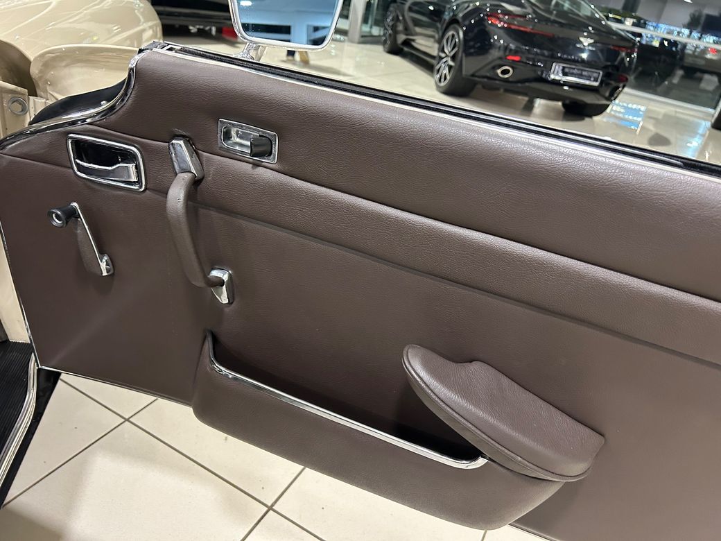 1971 Mercedes-Benz SL Class