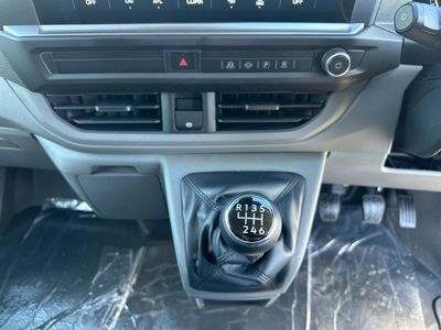 2025 Volkswagen Transporter