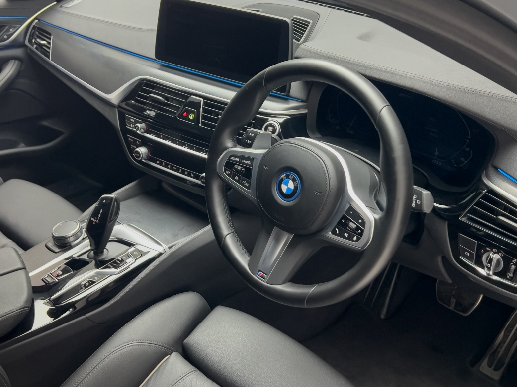2022 BMW 5 Series