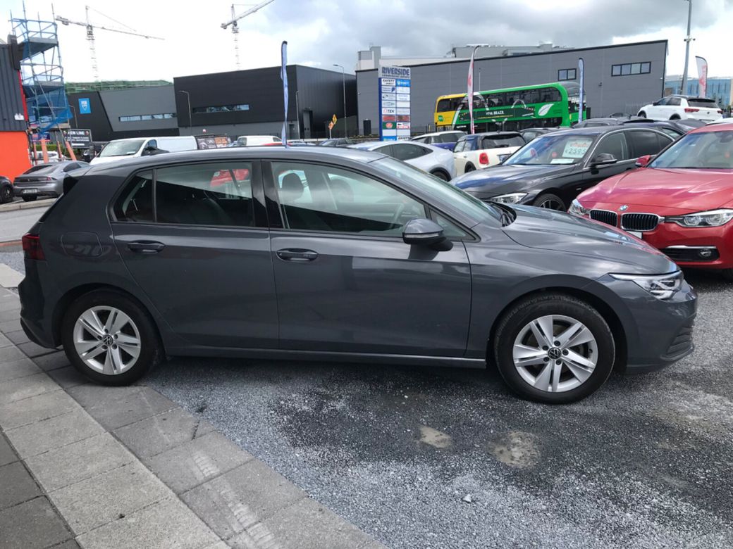 2023 Volkswagen Golf
