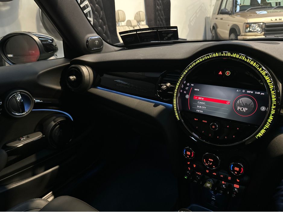 2024 Mini Hatch