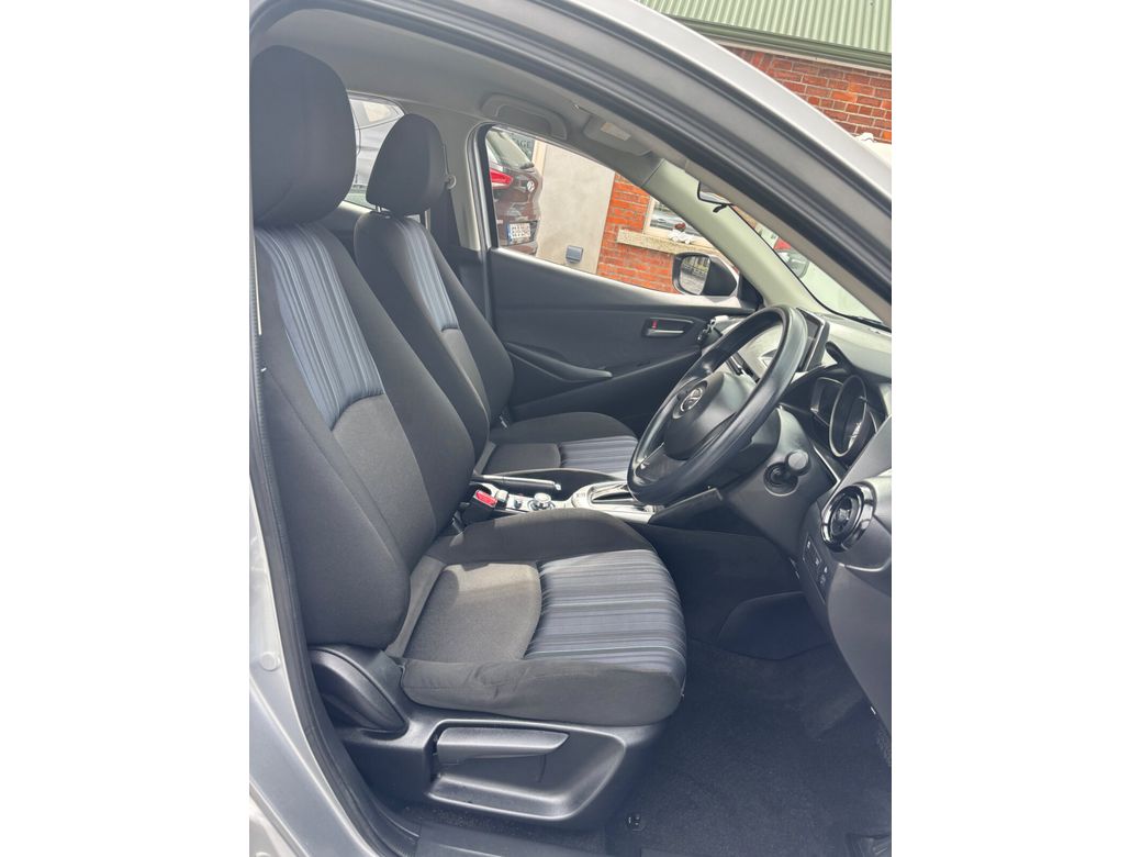 2016 Mazda Demio