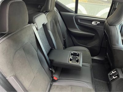 2023 Volvo XC40
