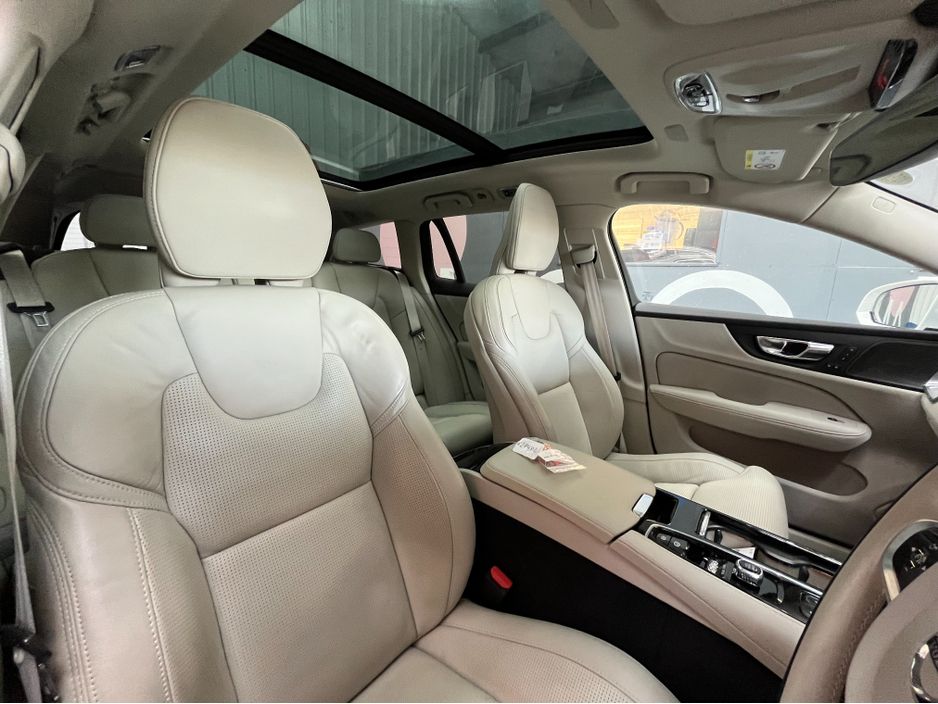 2021 Volvo V60