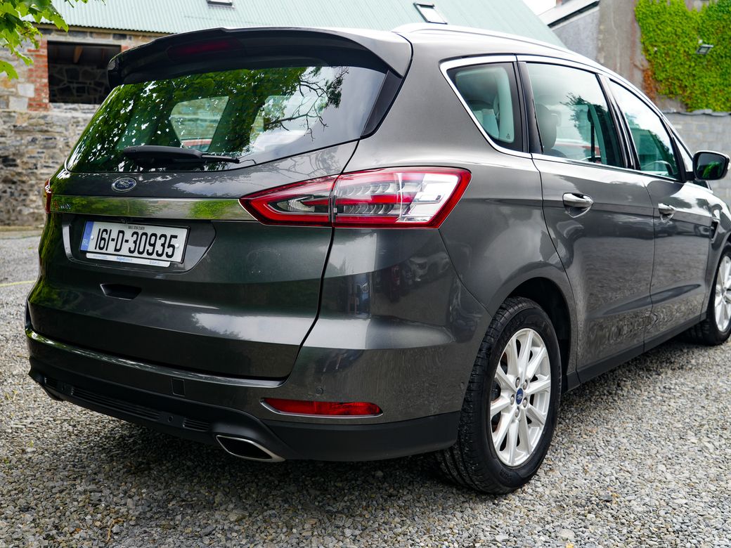 2016 Ford S-Max