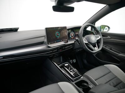 2025 Volkswagen Golf