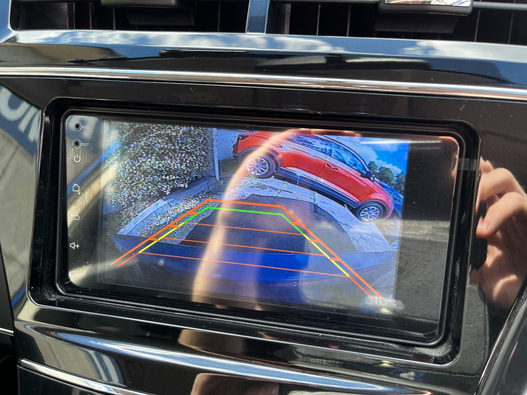 2020 Toyota Prius Alpha