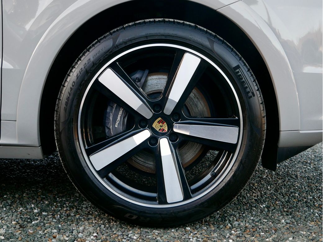 2024 Porsche Cayenne