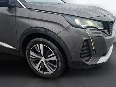 2023 Peugeot 5008