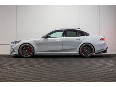 2025 BMW M5