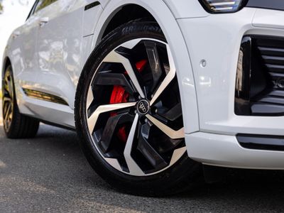 2023 Audi Q8 e-tron