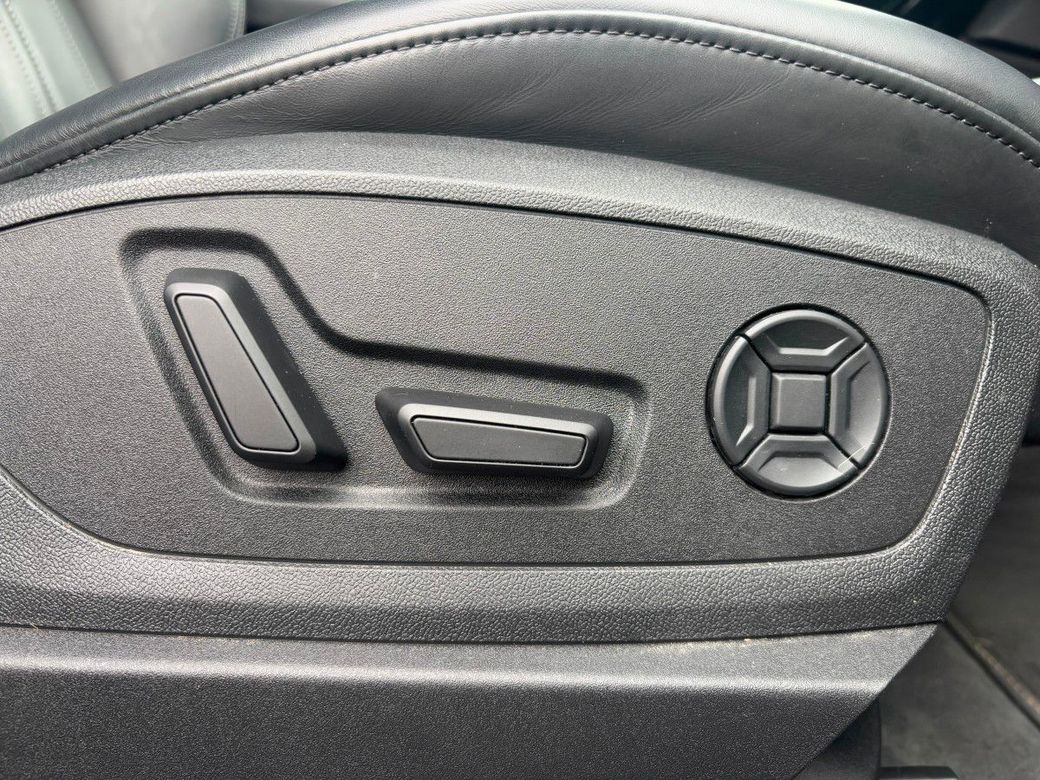 2024 Audi Q8 e-tron