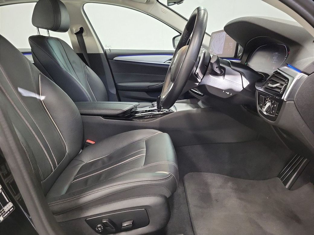 2022 BMW 5 Series