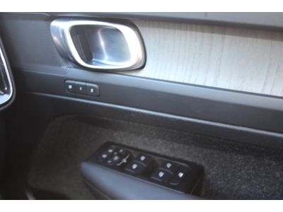 2021 Volvo XC40