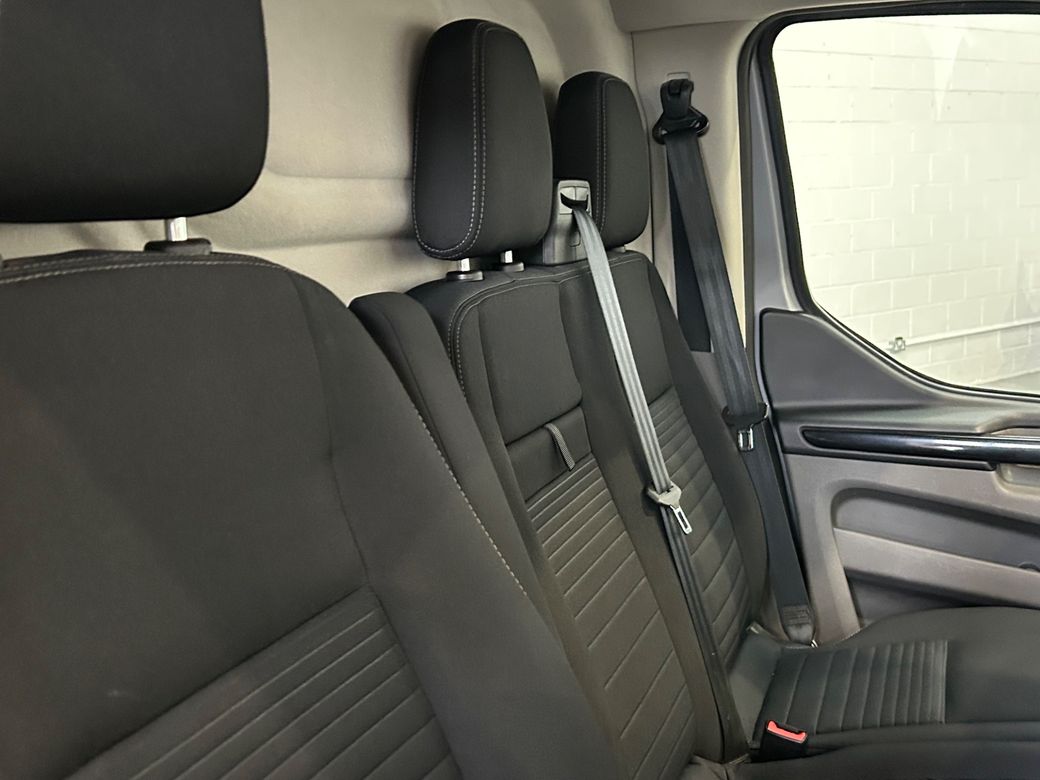 2023 Ford Transit Custom