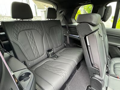 2023 BMW X7