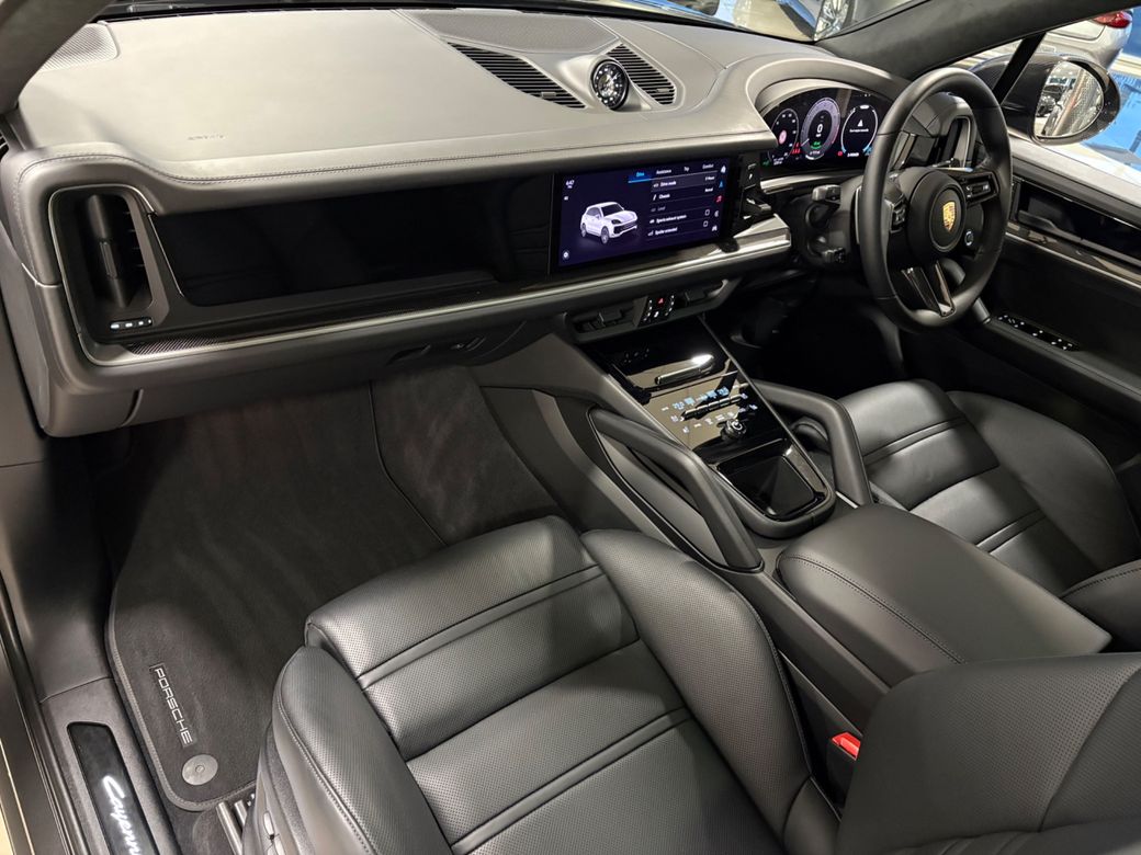 2024 Porsche Cayenne