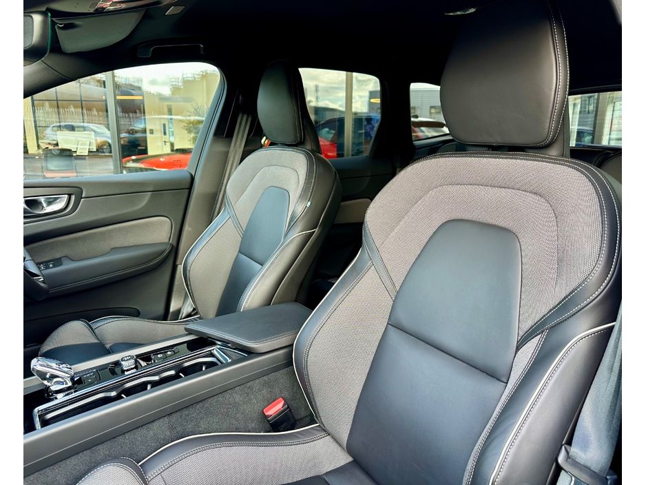 2025 Volvo XC60