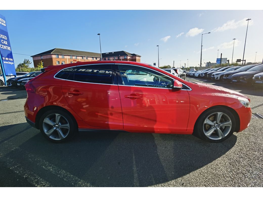 2014 Volvo V40