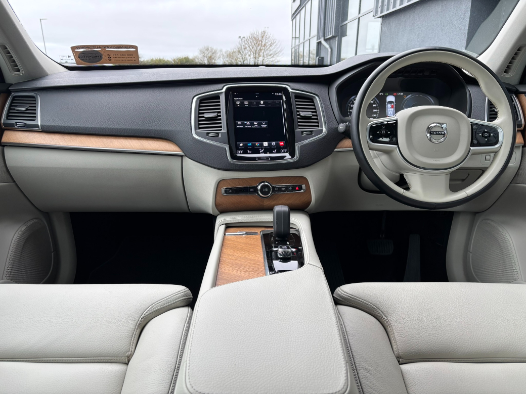 2022 Volvo XC90