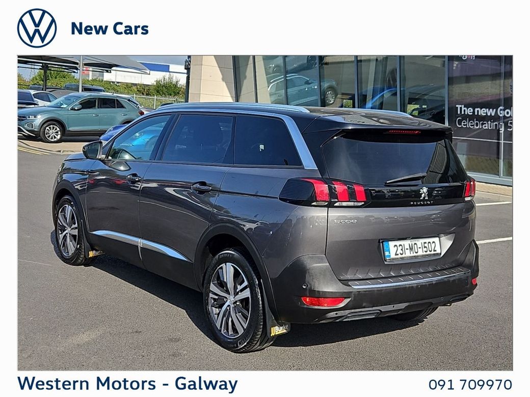 2023 Peugeot 5008