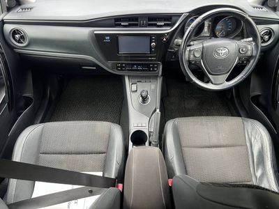 2017 Toyota Auris