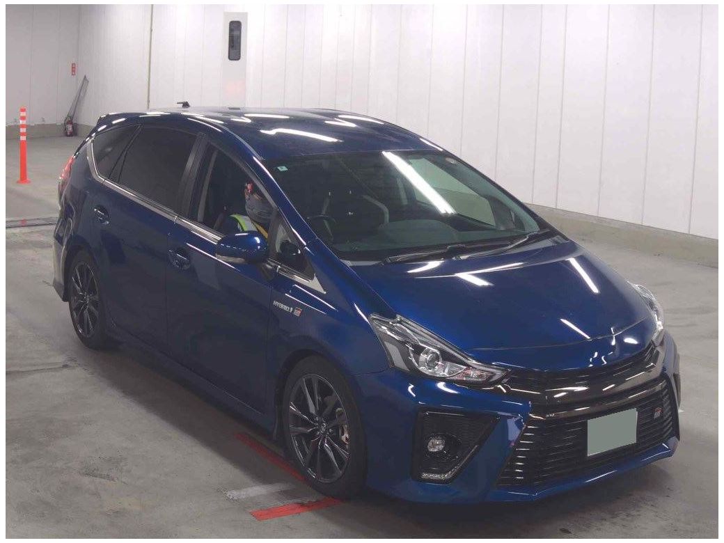 2020 Toyota Prius Alpha