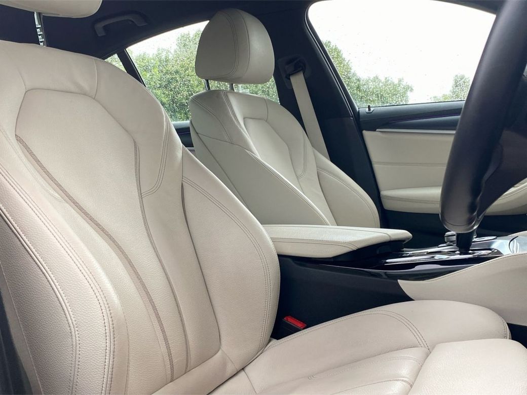2022 BMW 5 Series