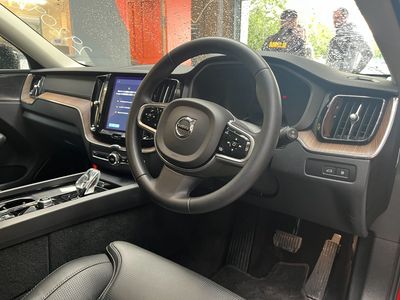 2023 Volvo XC60
