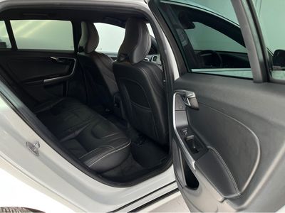 2016 Volvo V60