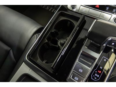 2021 Audi Q8