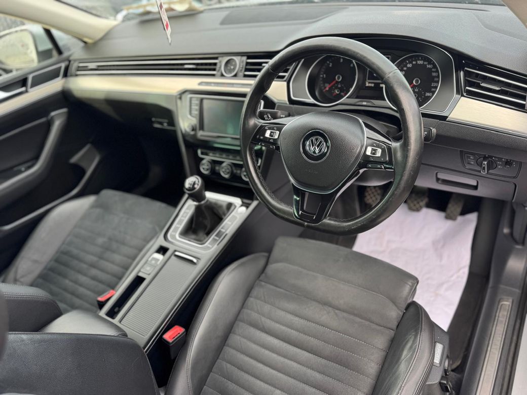 2016 Volkswagen Passat