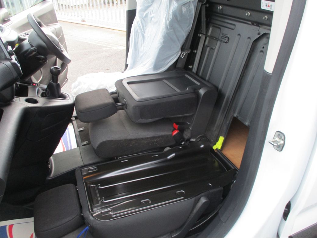 2021 Peugeot Partner